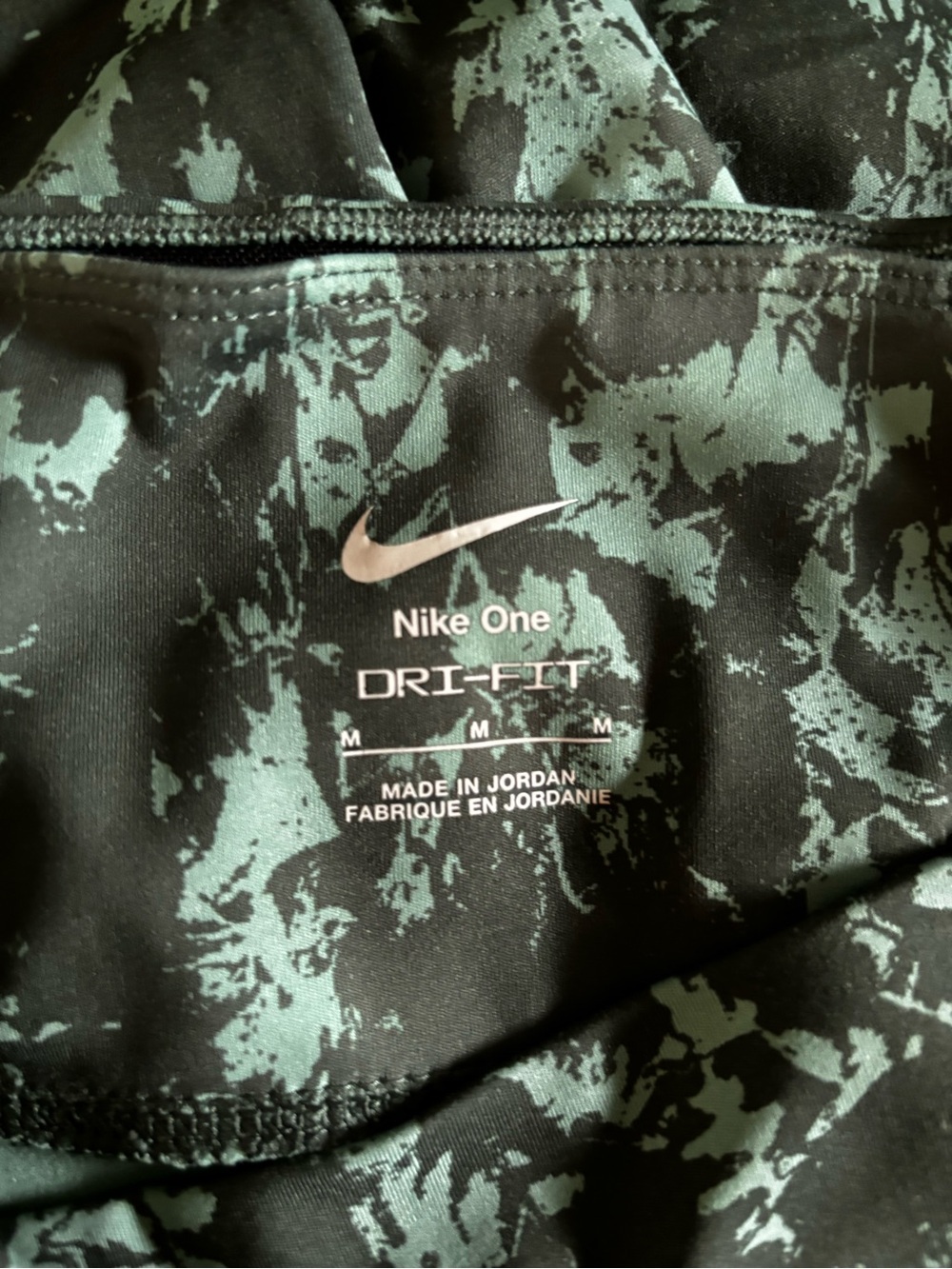 Nike One Dri-FIT Leggings Green Black Print Sz M - Picture 3 of 5